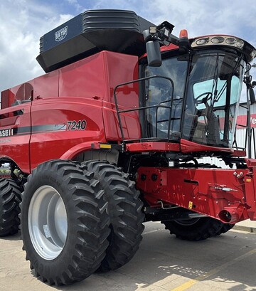 Зернозбиральний комбайн Case IH 7240, 2016 р.в, 2662 м/год, б/в - фото 3