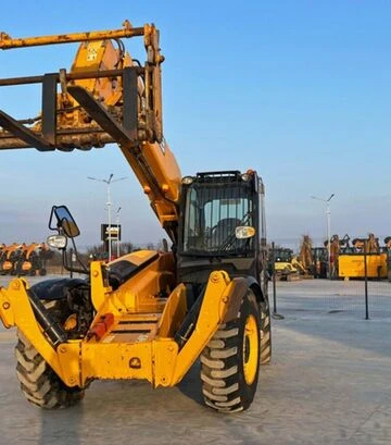 Телескопический погрузчик JCB 535-140, 2015 г.в., 4853 м/ч, б/у (25030032) - фото 2