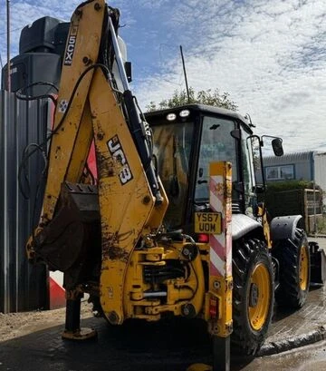 Экскаватор-погрузчик JCB 5CX WASTEMASTER, 2017 г.в., 5712 м/ч, б/у - фото 3