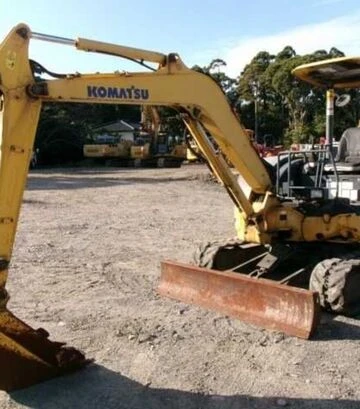 Экскаватор гусеничный KOMATSU PC40MR-3, 2014 г.в., 4500 м/ч, б/у - фото 2
