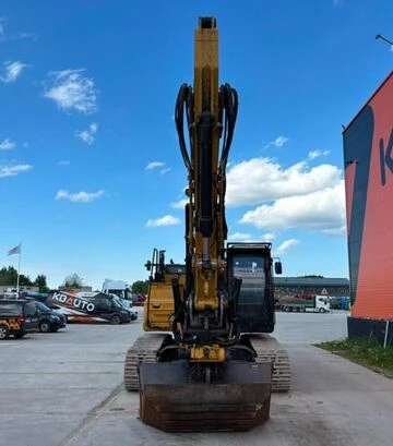 Экскаватор гусеничный Caterpillar 326 FL, 2017, г.в., 8970 м/ч, б/у - фото 3