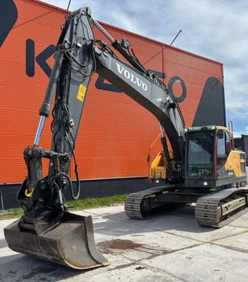 Екскаватор гусеничний Volvo EC 220 EL, 2018, р.в., 12671 м/год, б/в - фото 3