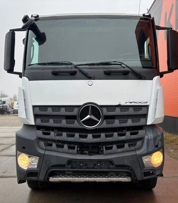 Самосвал Mercedes-Benz Arocs 4151 8x4, 2016 г.в., 64619 км, б/у - фото 2