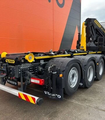 Самоскид Volvo FMX 500 8x4*4, 1234 км, б/в - фото 3
