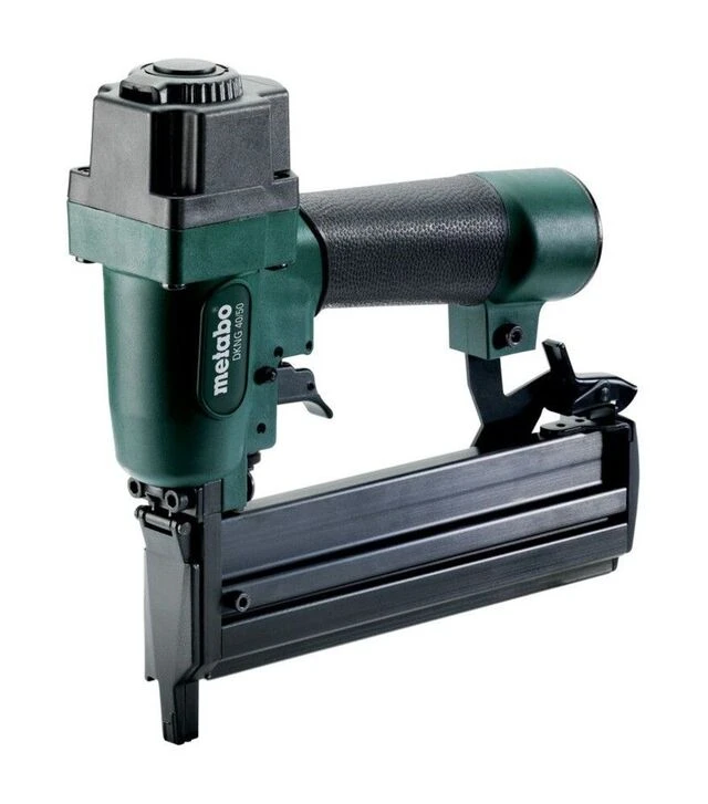 Пневмостеплер-гвоздозабиватель Metabo DKNG 40/50 (601562500)