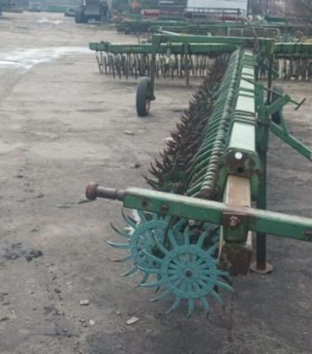 Борона ротаційна John Deere 400, 9,8 м, з транспортним візком, б/в