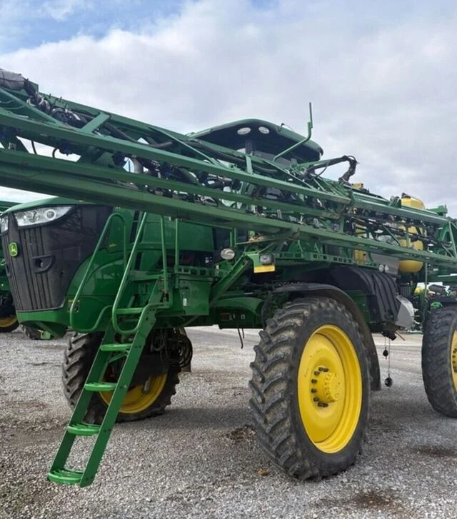 Обприскувач самохідний John Deere R4044, 2021 р.в, 3100 м/год, б/в