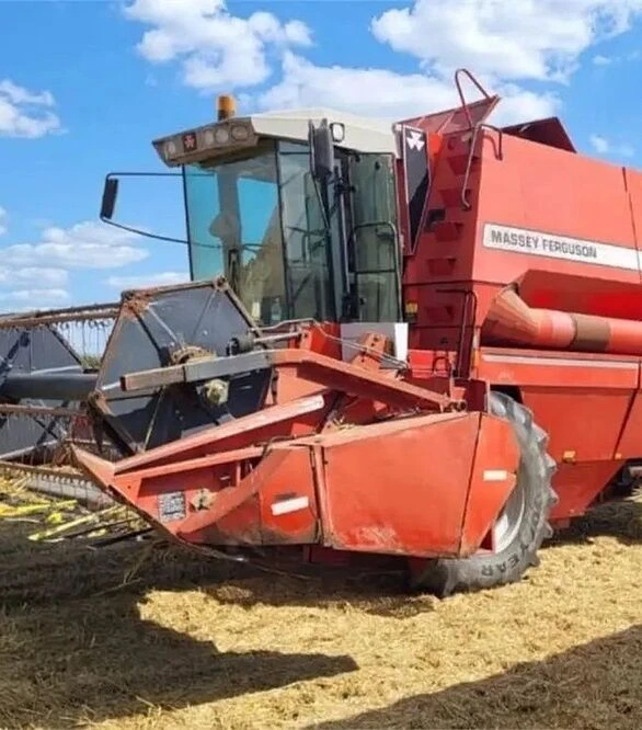 Зерноуборочный комбайн Massey Ferguson MF38, 1994 г.в, 4000 м/ч, б/у