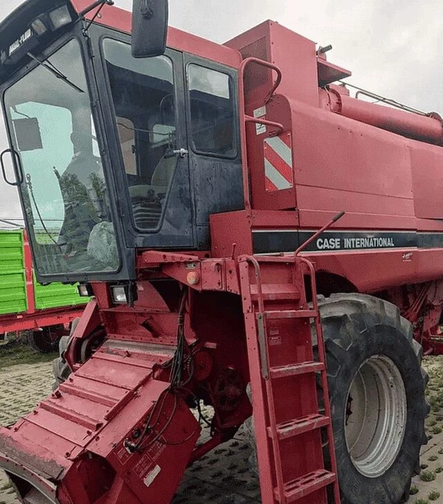 Зерноуборочный комбайн Case IH 1680, 1992 г.в, 4000 м/ч, б/у