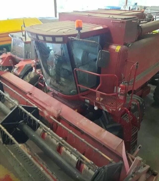 Зерноуборочный комбайн Case IH 2388, 2002 г.в, 3883 м/ч, б/у