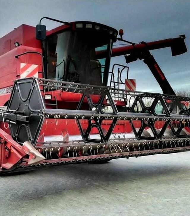 Зерноуборочный комбайн Case IH 2377, 2007 г.в, 2549 м/ч, б/у