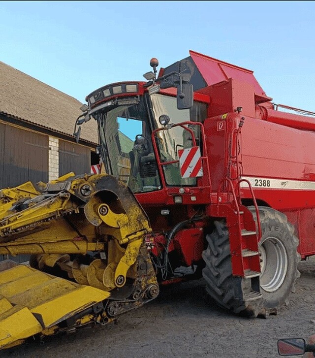 Зернозбиральний комбайн Case IH 2388, 2004 р.в, 4187 м/год, б/в