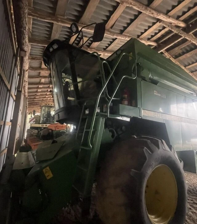 Зерноуборочный комбайн John Deere 2064, 1996 г.в, 4000 м/ч, б/у