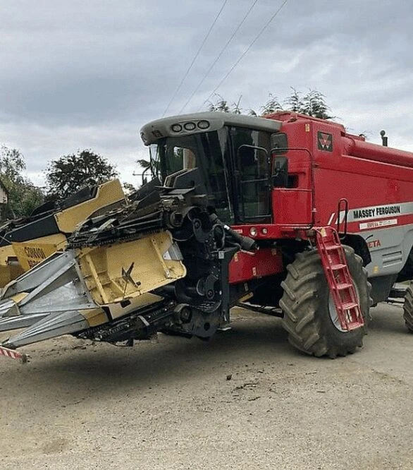 Зернозбиральний комбайн Massey Ferguson 7270, 2005 р.в, 3854 м/год, б/в