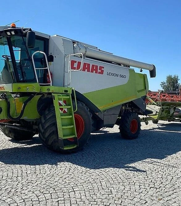 Зернозбиральний комбайн Claas Lexion 560, 2005 р.в, 3665 м/год, б/в