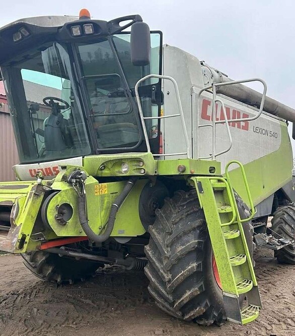 Зерноуборочный комбайн Claas Lexion 540, 2007 г.в, 3557 м/ч, б/у