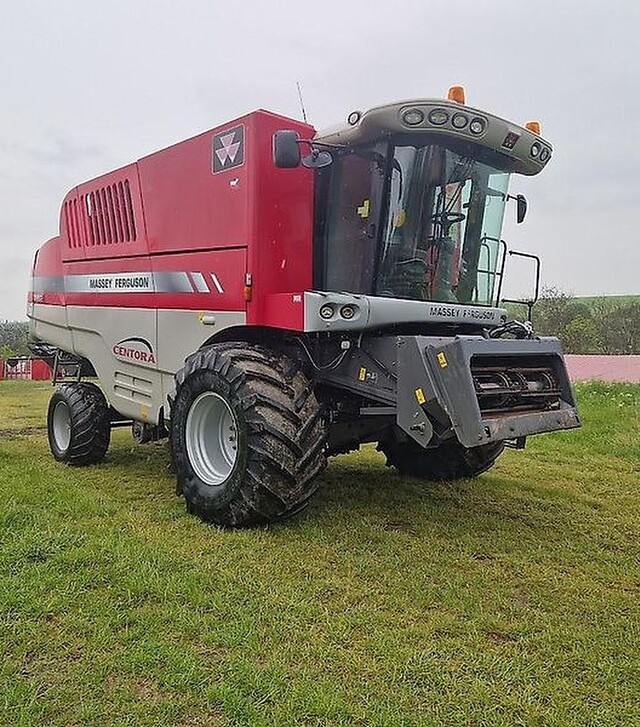 Зернозбиральний комбайн Massey Ferguson 7282 Centora, 2010 р.в, 3845 м/год, б/в