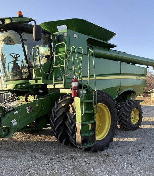 Зерноуборочный комбайн John Deere S660, 2012 г.в, 2589 м/ч, б/у