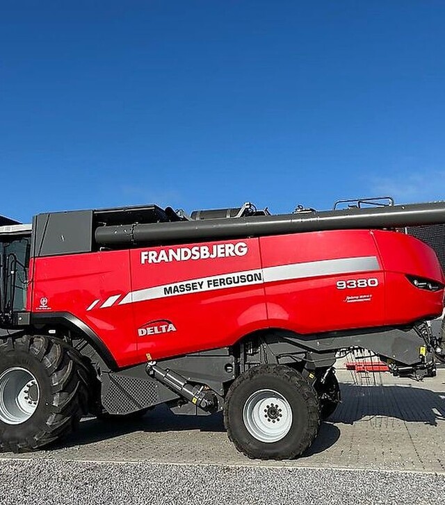 Зернозбиральний комбайн Massey Ferguson 9380 Delta, 2015 р.в, 1539 м/год, б/в