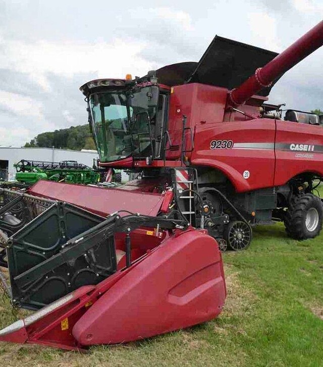 Зернозбиральний комбайн Case IH 9230, 2013 р.в, 2921 м/год, б/в
