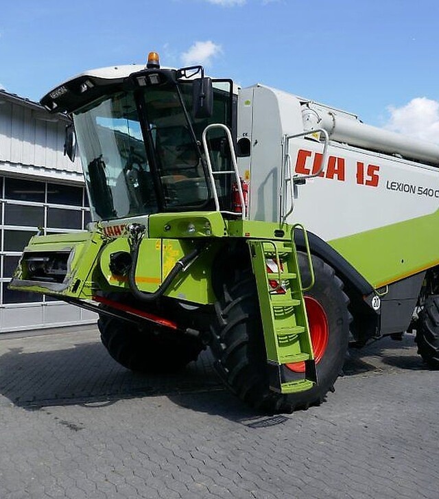 Зерноуборочный комбайн Claas Lexion 540 C, 2006 г.в, 3360 м/ч, б/у