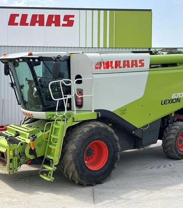 Зернозбиральний комбайн Claas Lexion 670 Montana, 2015 р.в, 4400 м/год, б/в