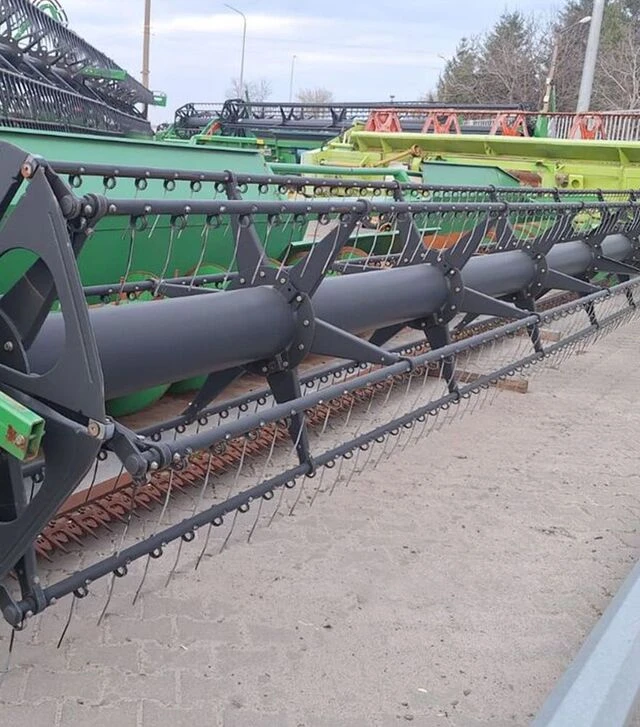 Жниварка зернова John Deere 630R, 2013 р.в, б/в