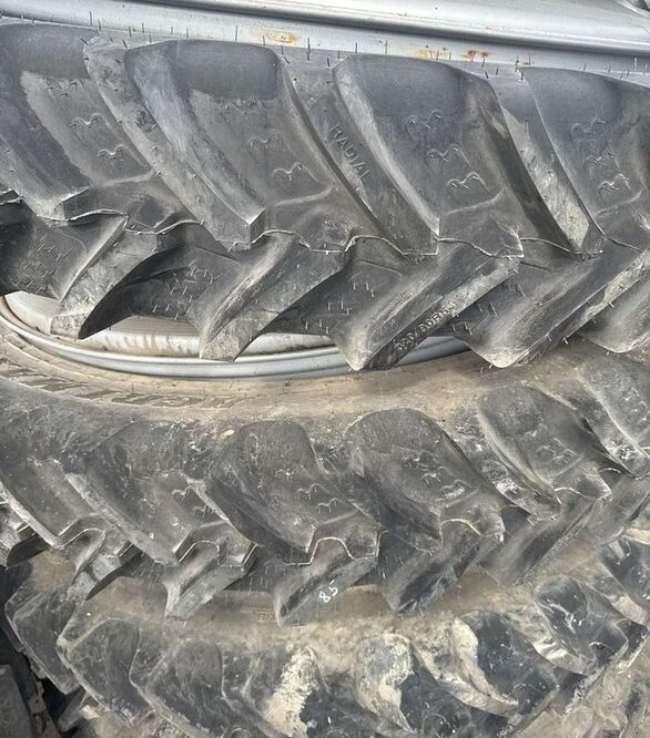 Шина BKT в комплекті з диском 320/90 R54 155A8/B TL б/в