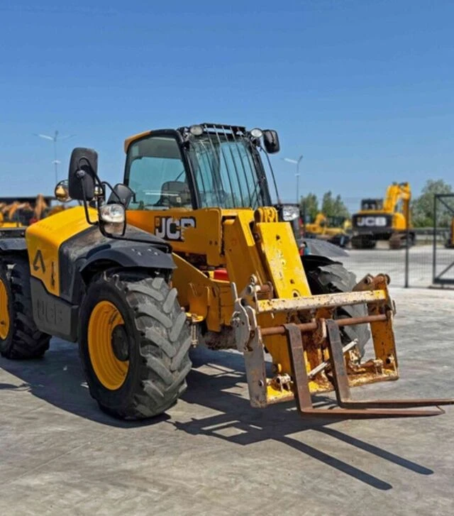 Телескопический погрузчик JCB 531-70, 2019 г.в., 3500 м/час, б/у (25050044)